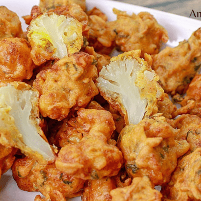 Gobi Pakora is a great snack in winter. You can eat it with tea or green chutney.